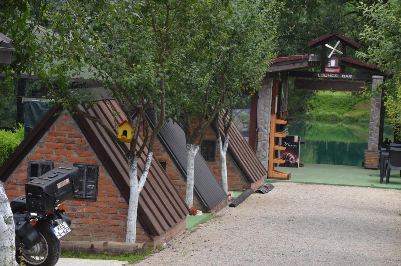 Rooms And Apartments Neron Bihac Lohovo Esterno foto