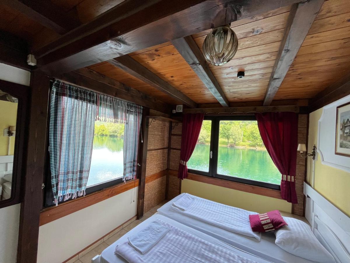 Rooms And Apartments Neron Bihac Lohovo Esterno foto