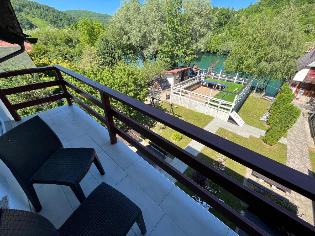 Rooms And Apartments Neron Bihac Lohovo Esterno foto