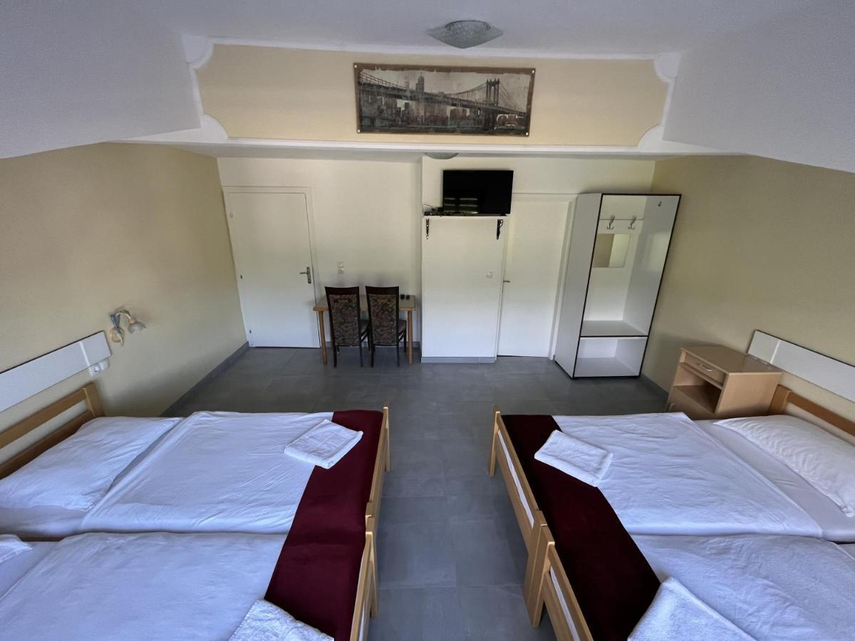 Rooms And Apartments Neron Bihac Lohovo Esterno foto