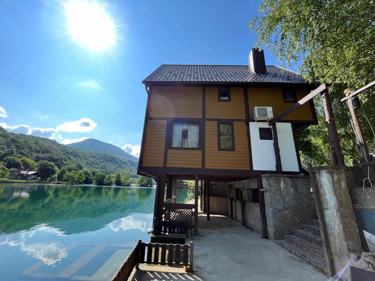 Rooms And Apartments Neron Bihac Lohovo Esterno foto