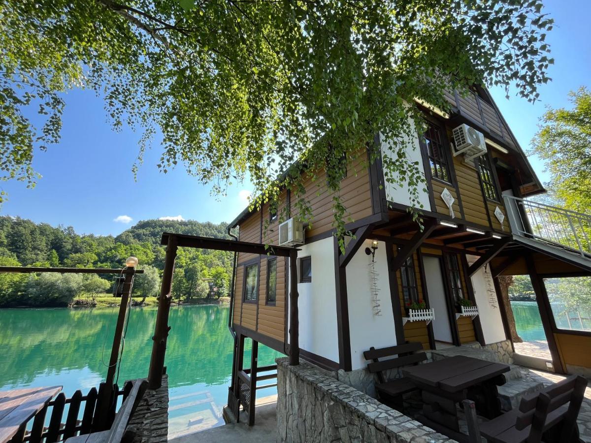 Rooms And Apartments Neron Bihac Lohovo Esterno foto