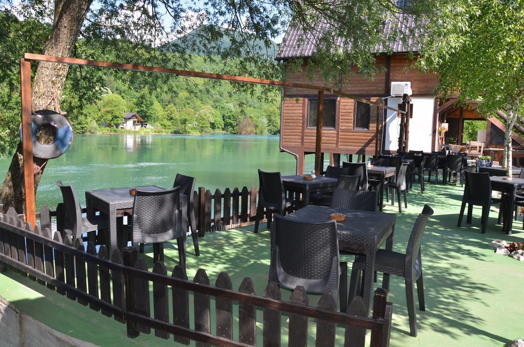 Rooms And Apartments Neron Bihac Lohovo Esterno foto