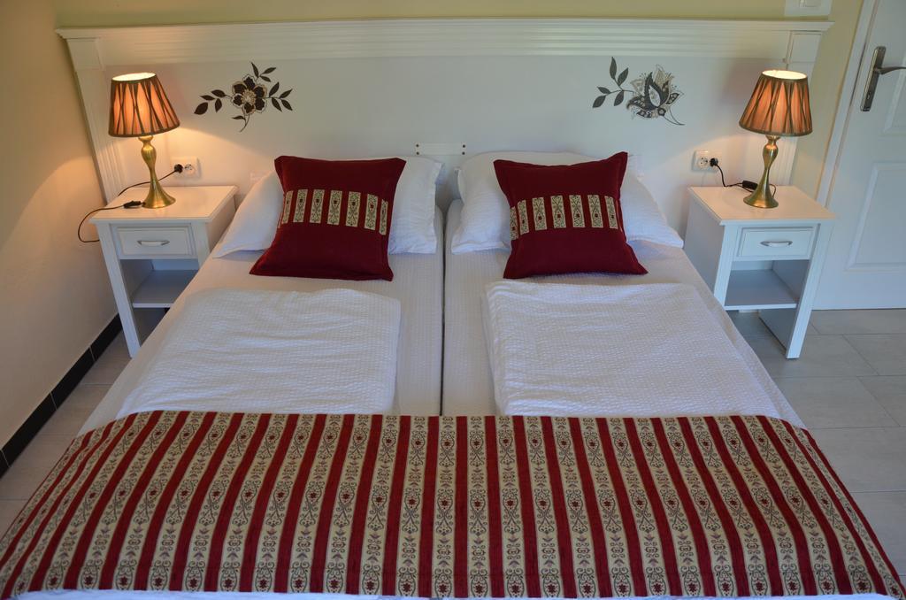 Rooms And Apartments Neron Bihac Lohovo Esterno foto
