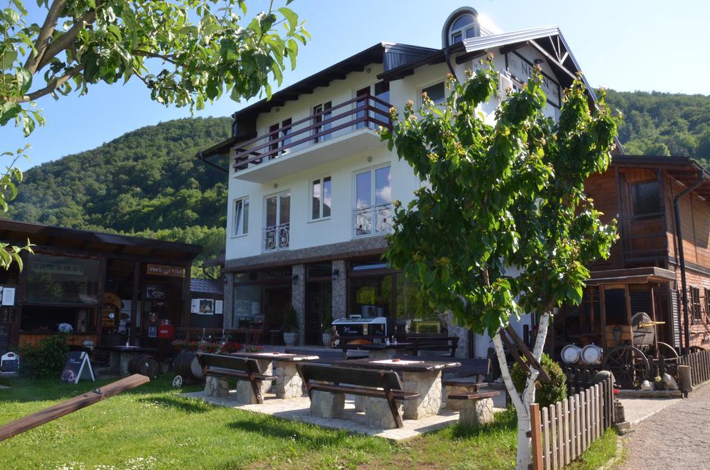 Rooms And Apartments Neron Bihac Lohovo Esterno foto