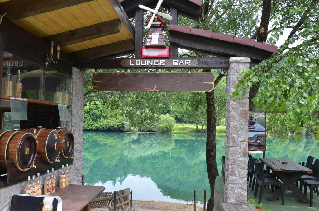 Rooms And Apartments Neron Bihac Lohovo Esterno foto
