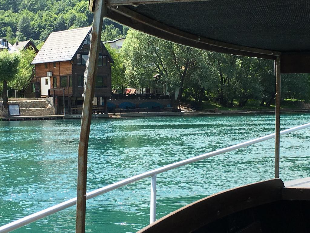 Rooms And Apartments Neron Bihac Lohovo Esterno foto