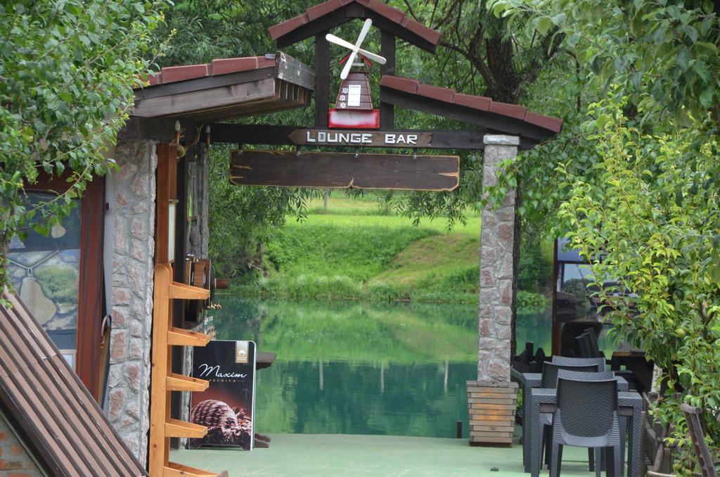 Rooms And Apartments Neron Bihac Lohovo Esterno foto