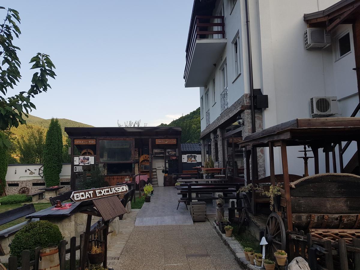 Rooms And Apartments Neron Bihac Lohovo Esterno foto